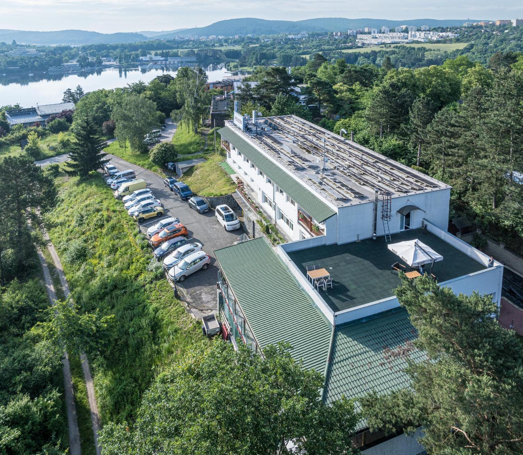Penzion Kozi Horka U Brnenske Prehrady Brno Ngoại thất bức ảnh