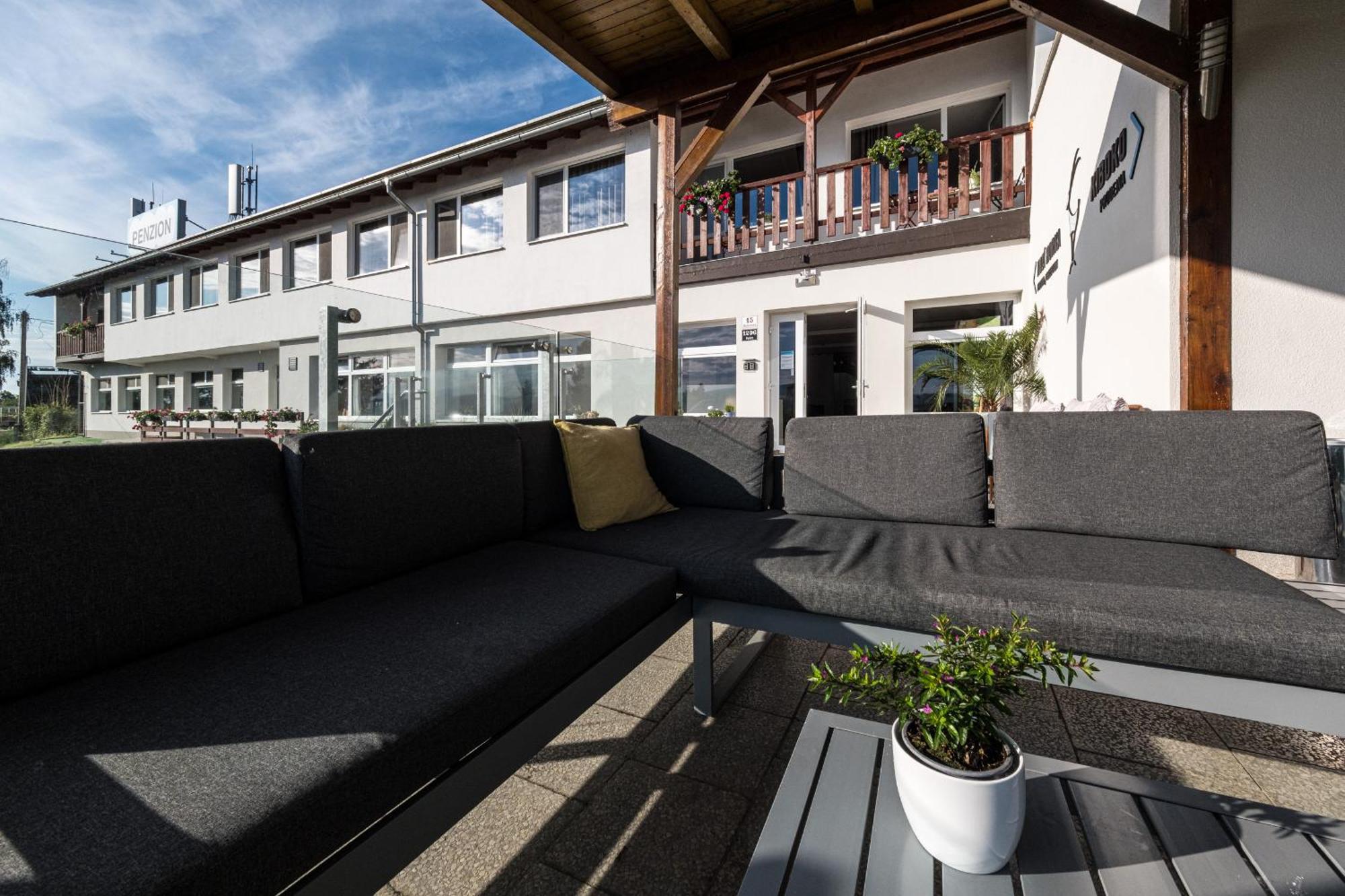 Penzion Kozi Horka U Brnenske Prehrady Brno Ngoại thất bức ảnh